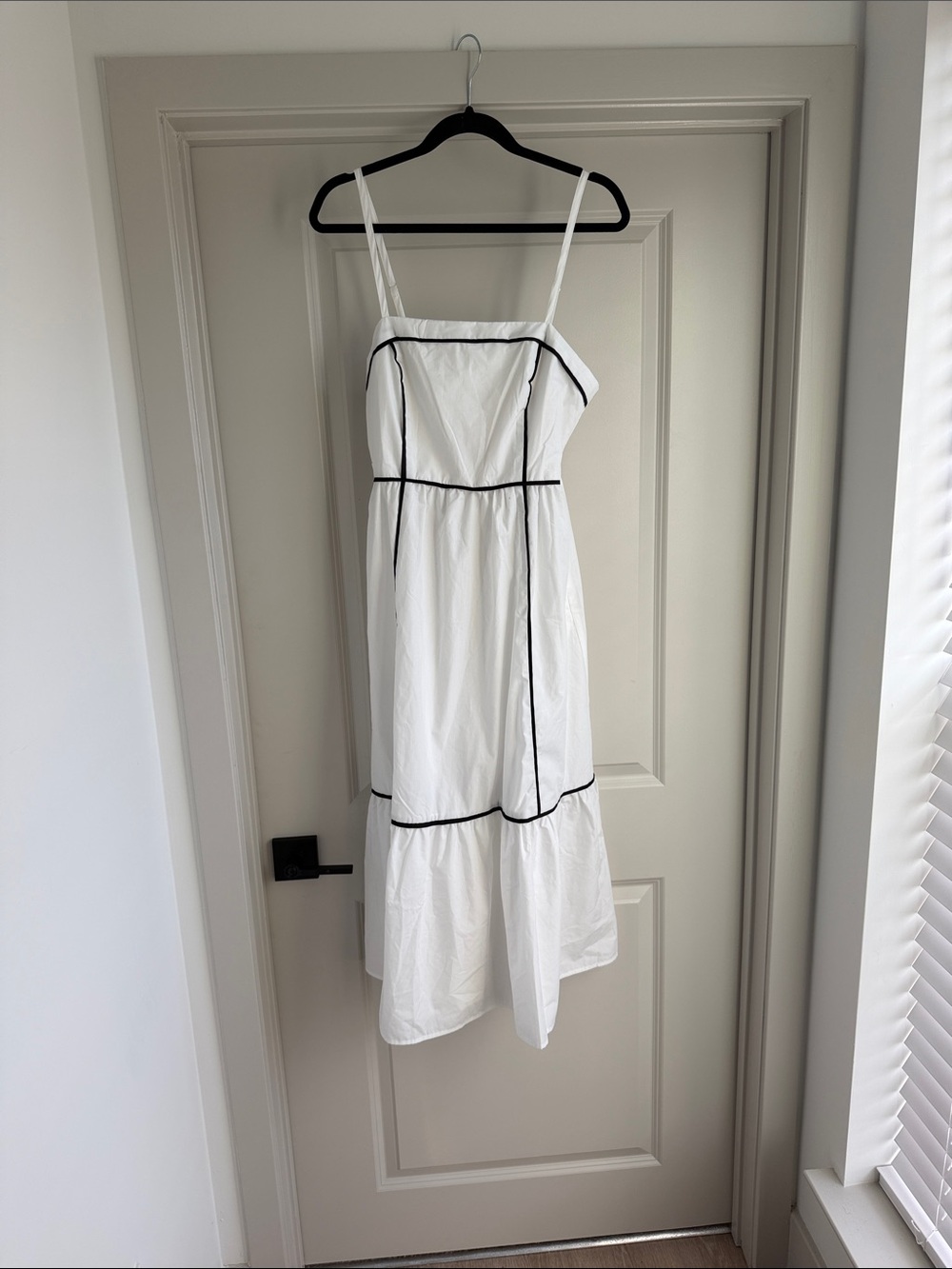 Main Strip White Midi Dress with Black Piping
